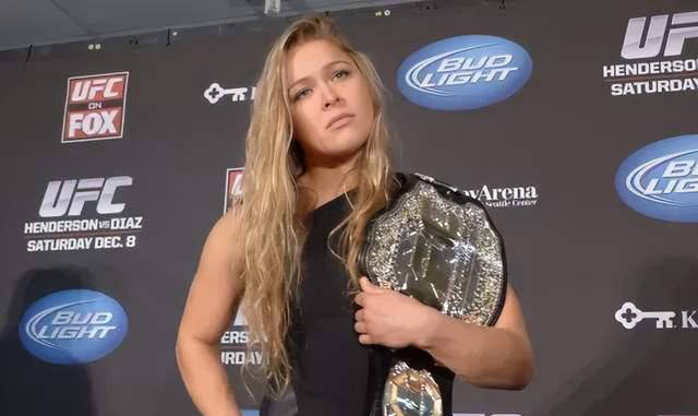 “MMA巨星罗西怒怼舍甫琴科，掀起舆论风暴！”